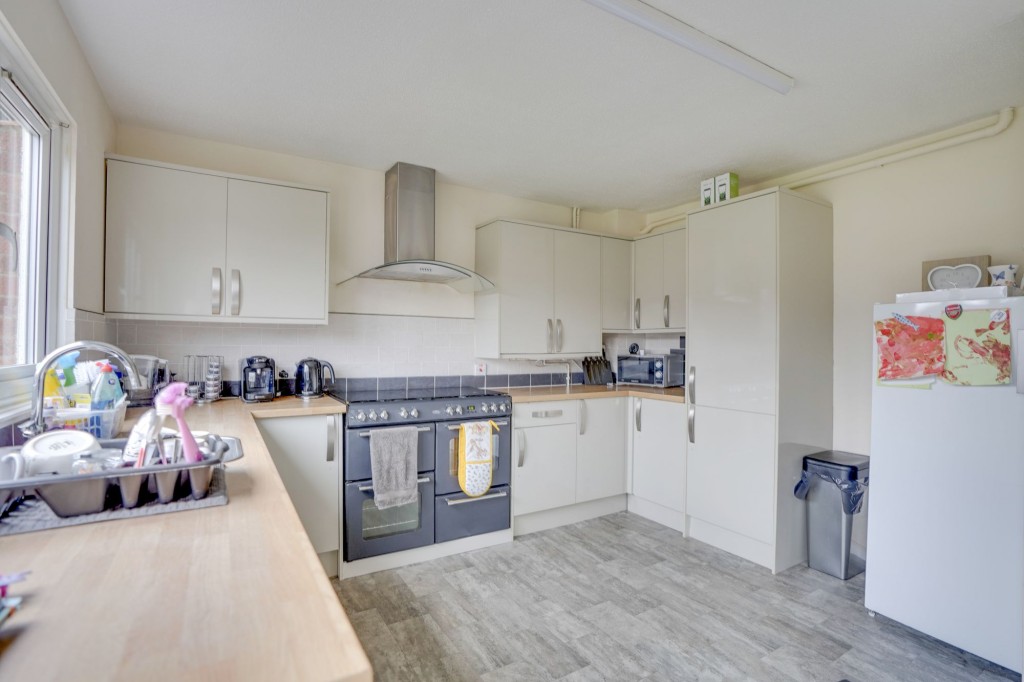 Mill Reef Close, Newmarket, CB8