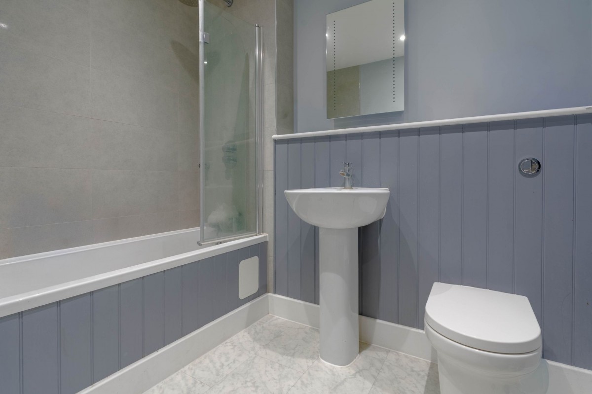 Milton Road, Lovell Lodge, CB4