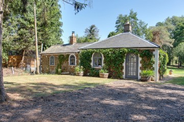 Main Road, West Bilney, PE32