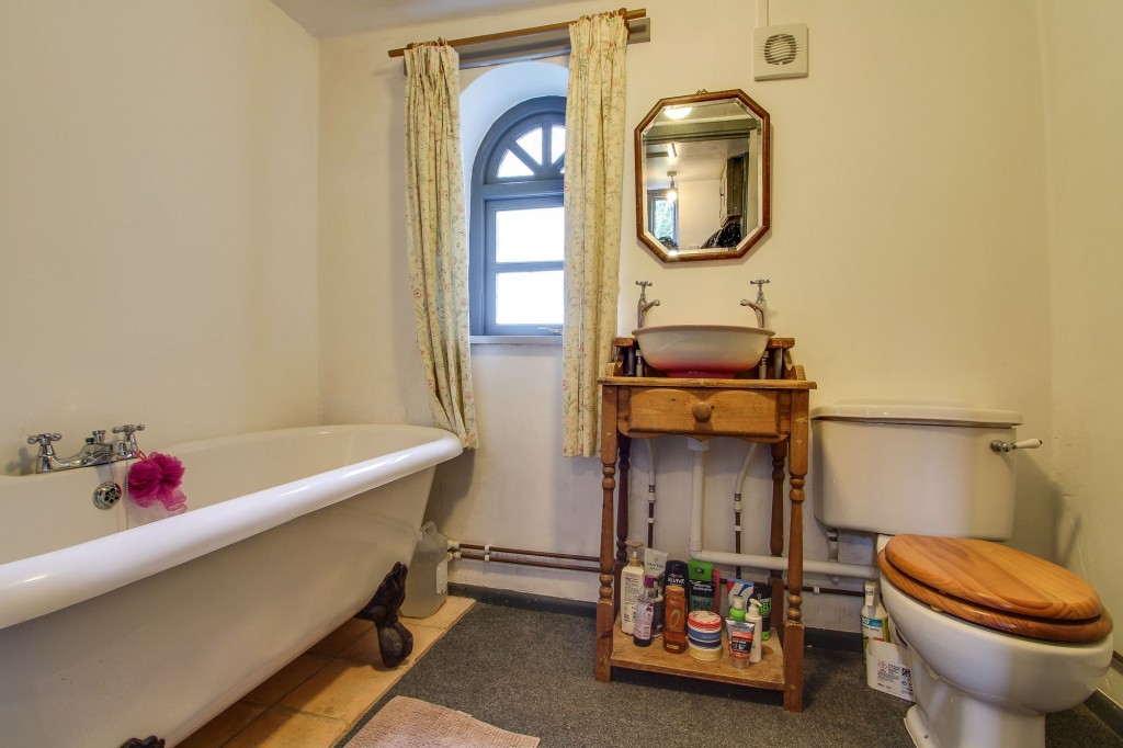 Main Road, West Bilney, PE32