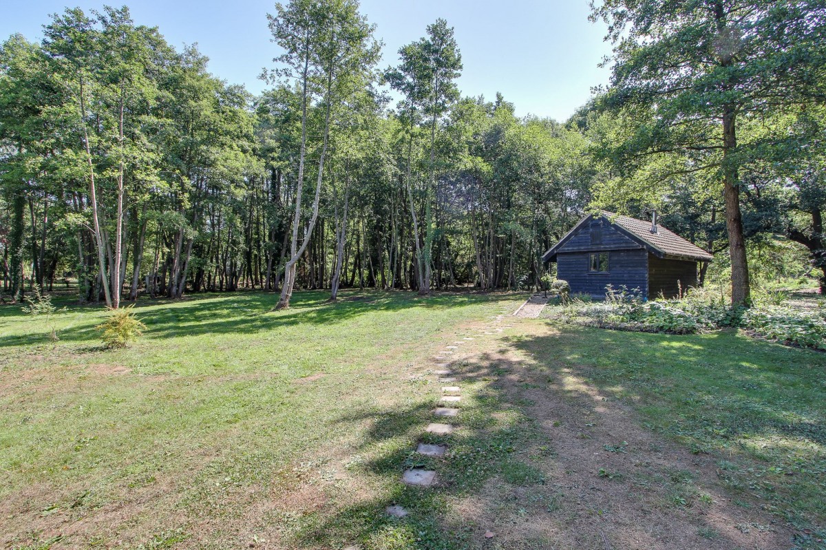 Main Road, West Bilney, PE32