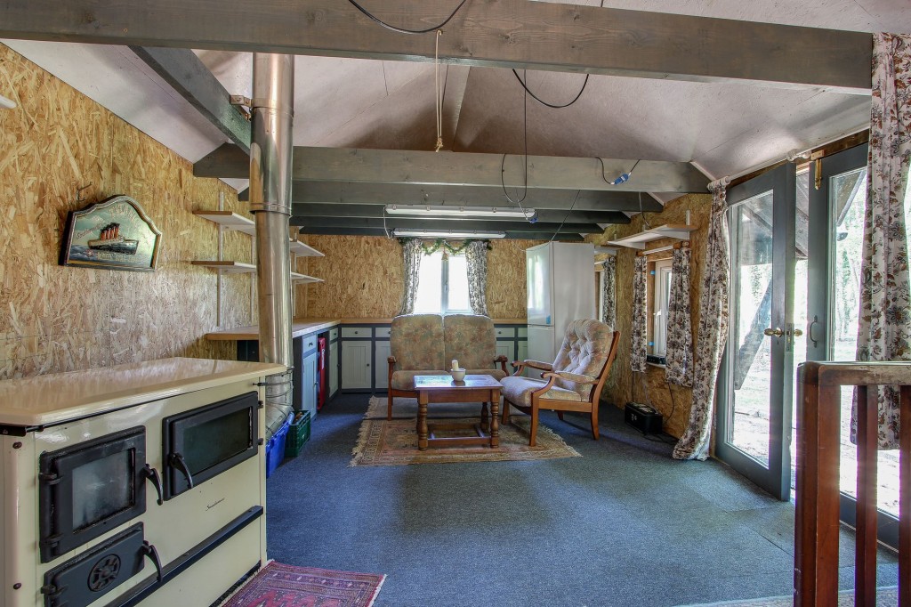 Main Road, West Bilney, PE32