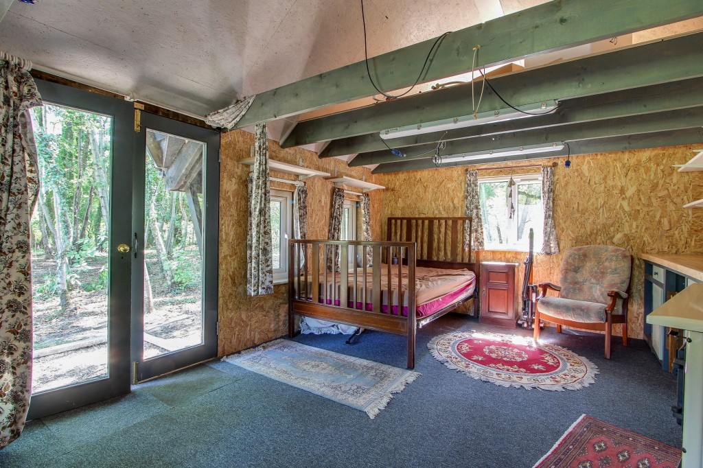 Main Road, West Bilney, PE32