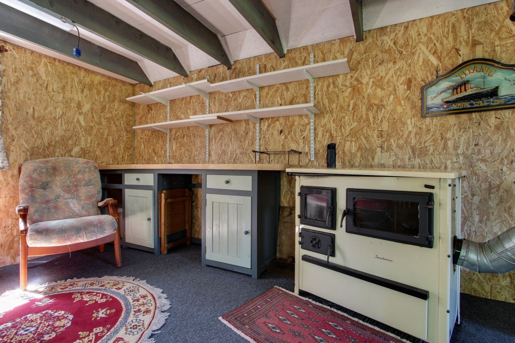 Main Road, West Bilney, PE32