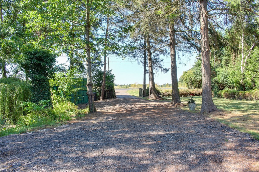 Main Road, West Bilney, PE32