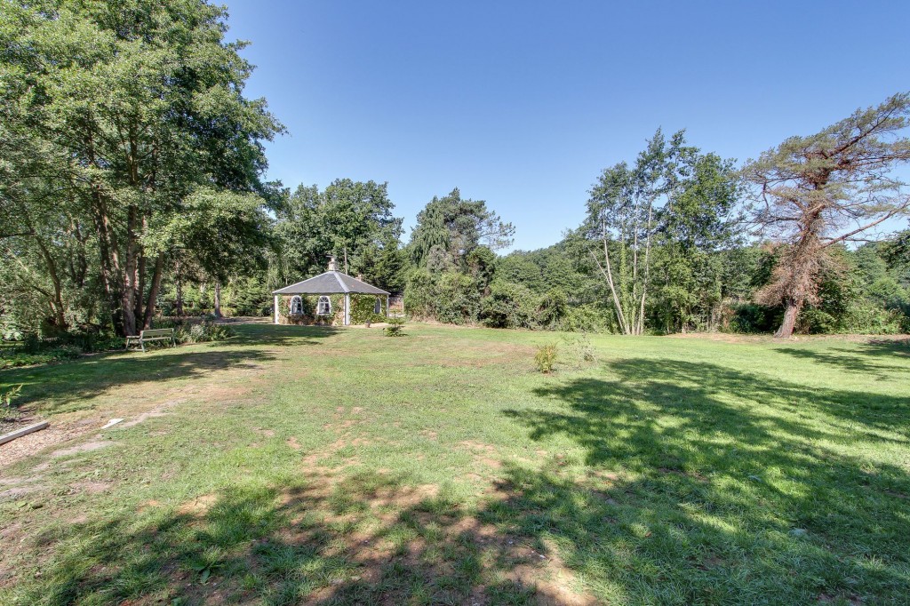 Main Road, West Bilney, PE32