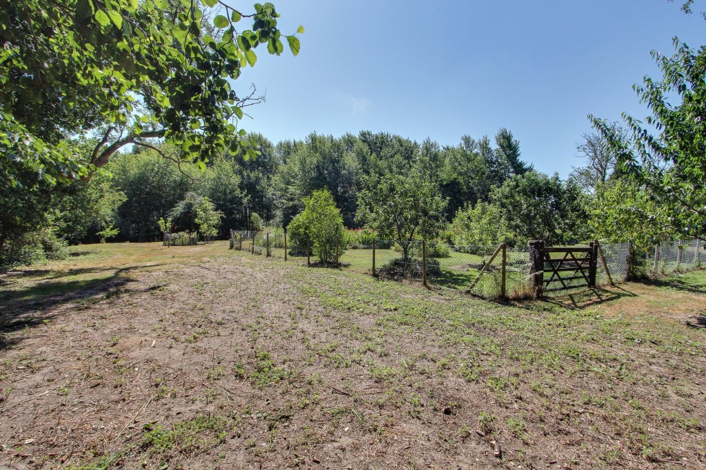 Main Road, West Bilney, PE32