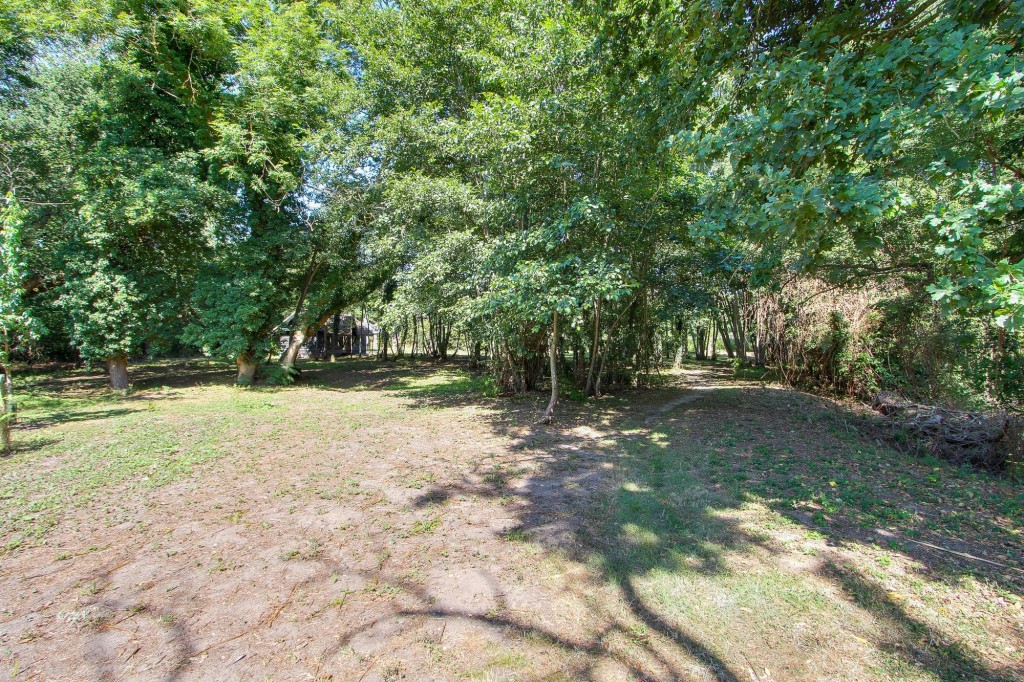 Main Road, West Bilney, PE32