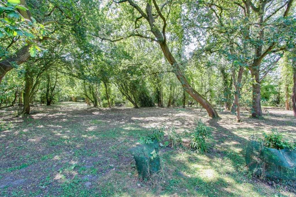 Main Road, West Bilney, PE32