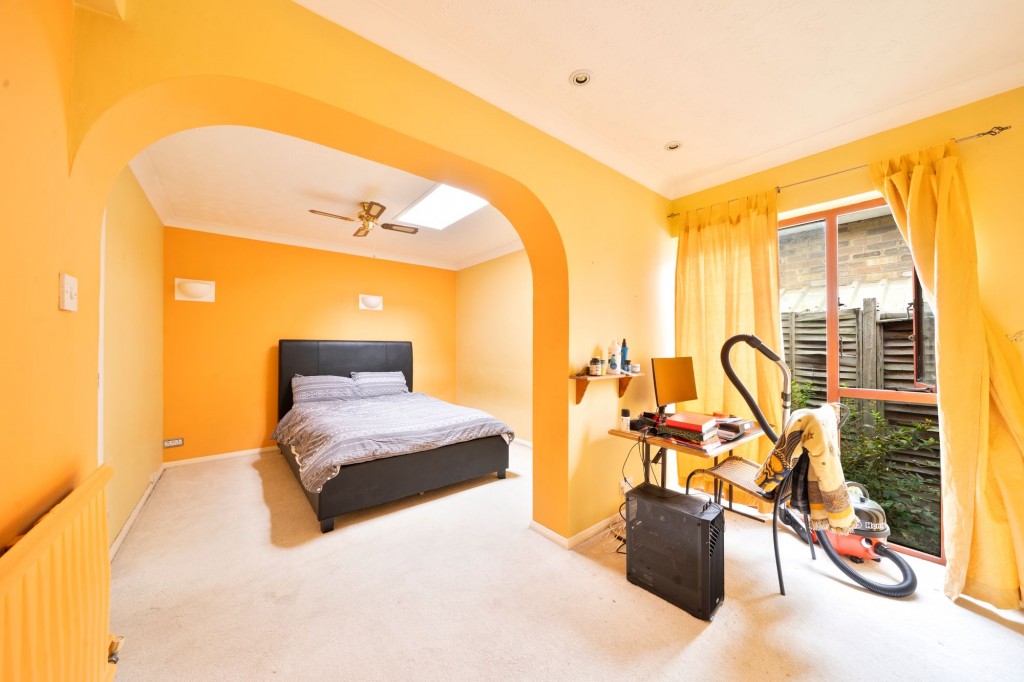 Newington, Willingham, CB24