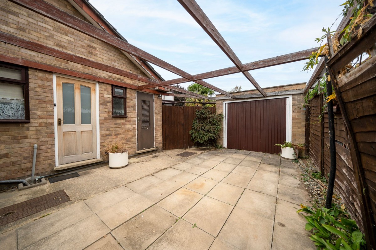 Newington, Willingham, CB24