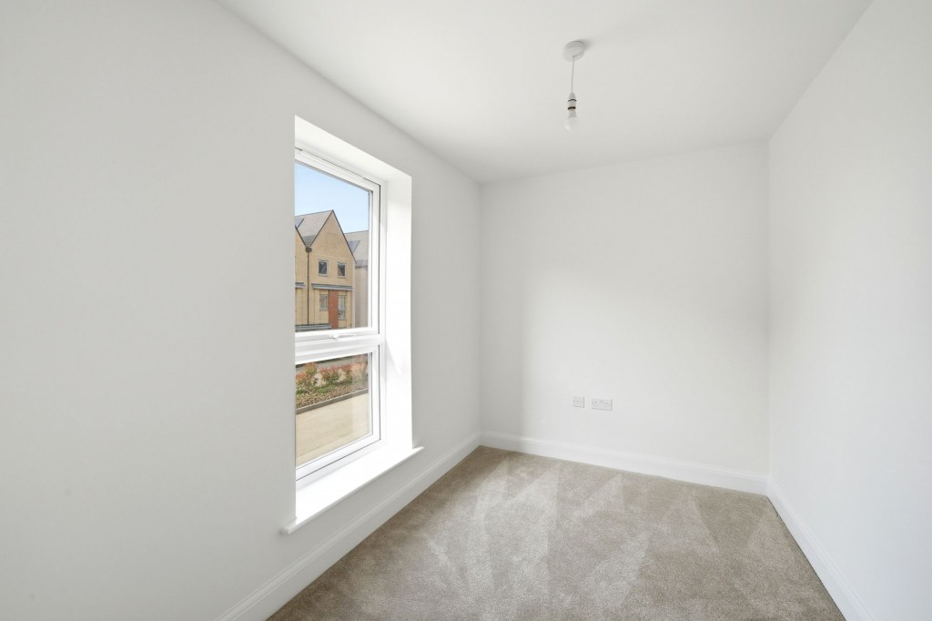 15 Aylesbury Walk, Northstowe, CB24