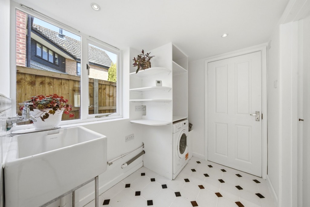 Willow Grove, Lode, CB25
