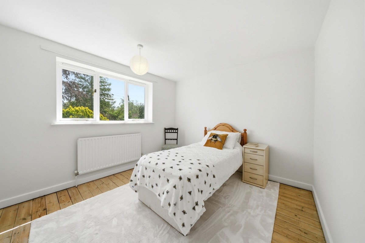 Willow Grove, Lode, CB25