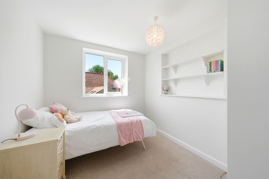 Willow Grove, Lode, CB25