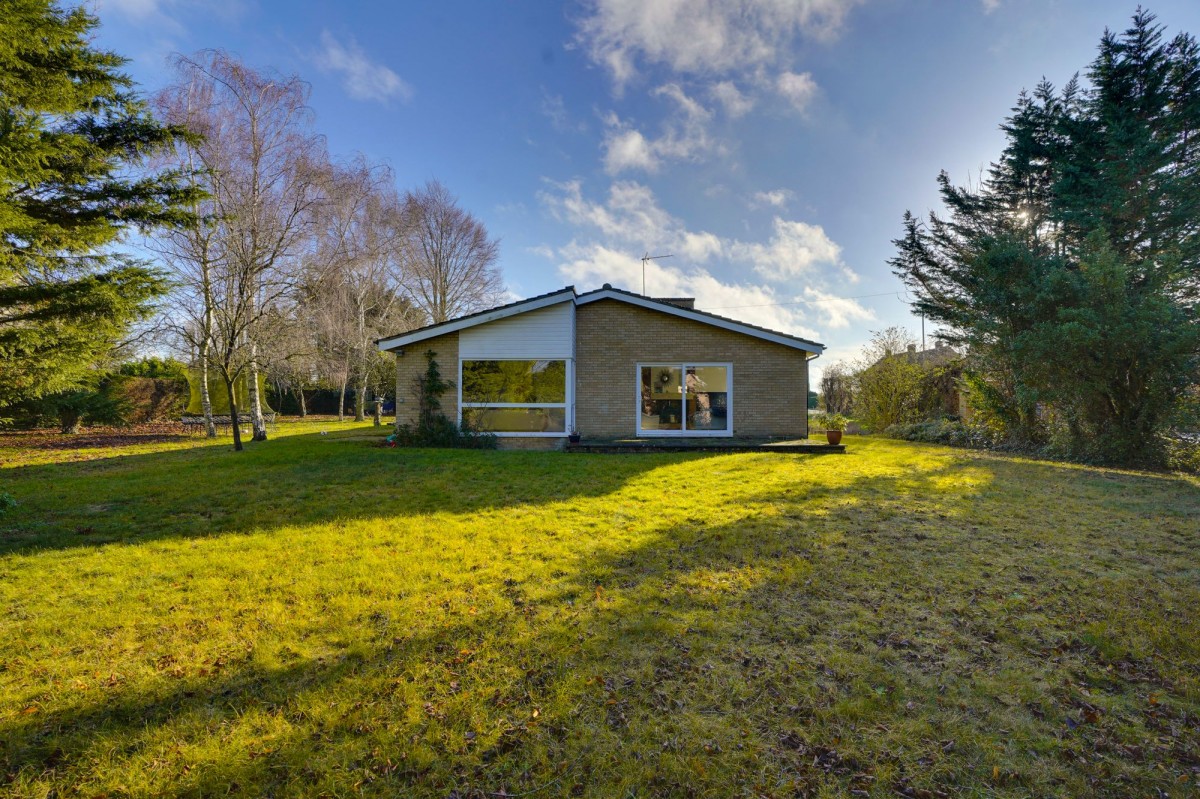 Woodditton Road, Newmarket, CB8