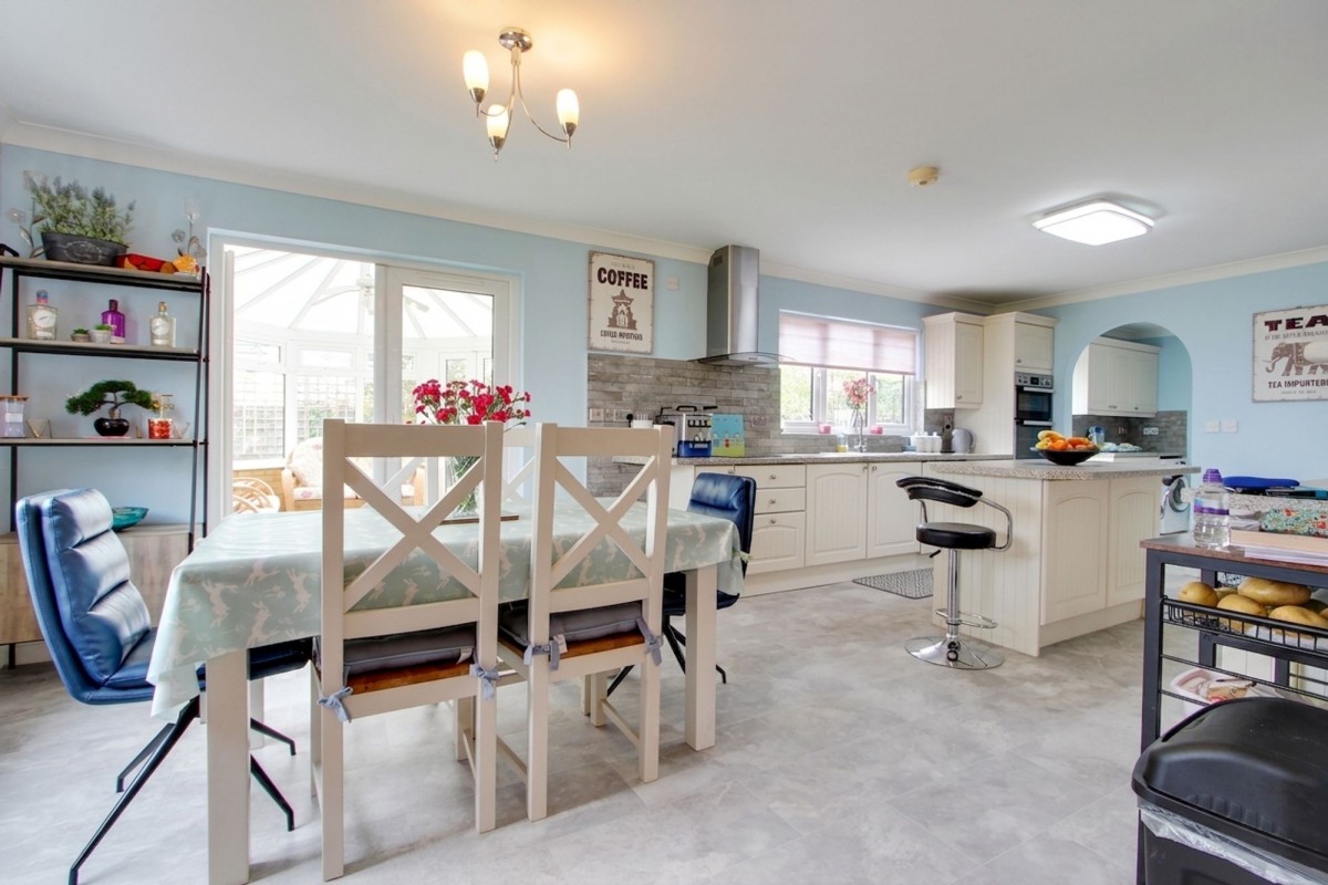 Glebe Gardens, Guyhirn, PE13