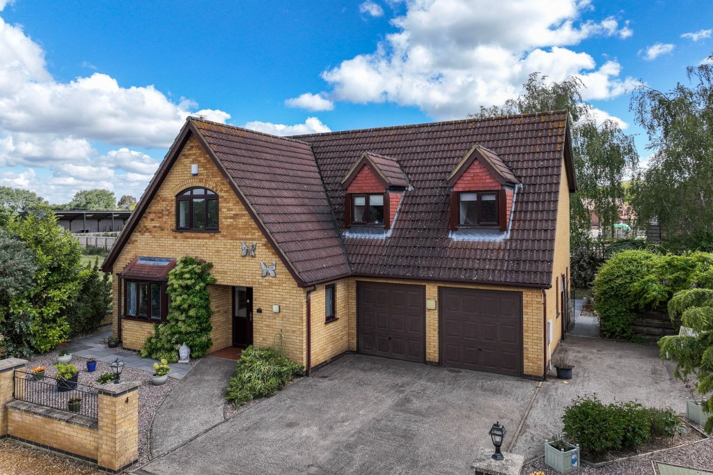 Glebe Gardens, Guyhirn, PE13