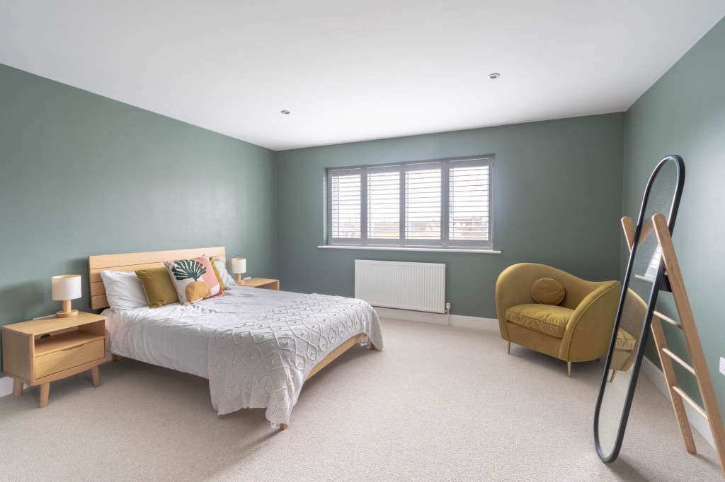 The Lanes, Over, CB24