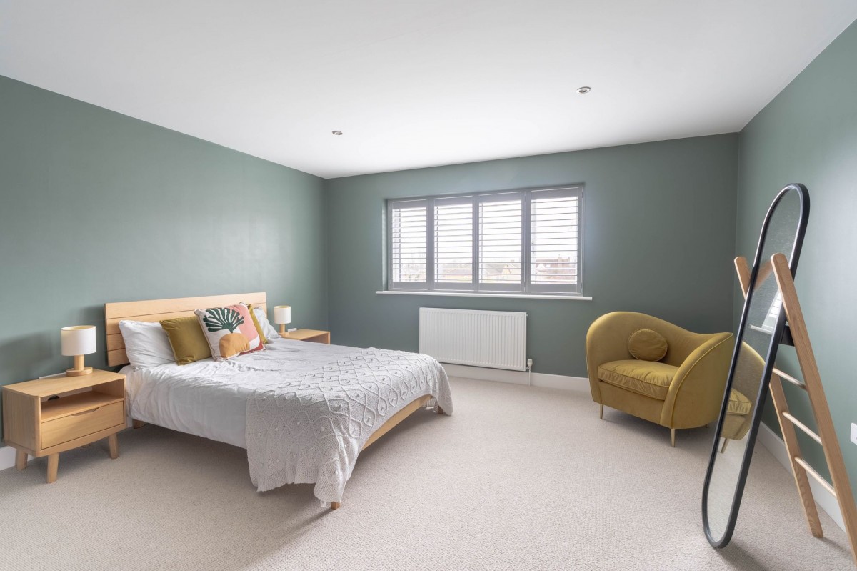 The Lanes, Over, CB24