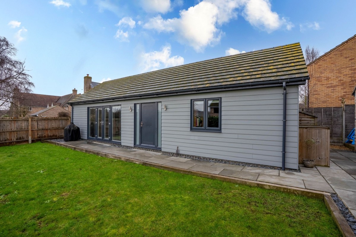 The Lanes, Over, CB24