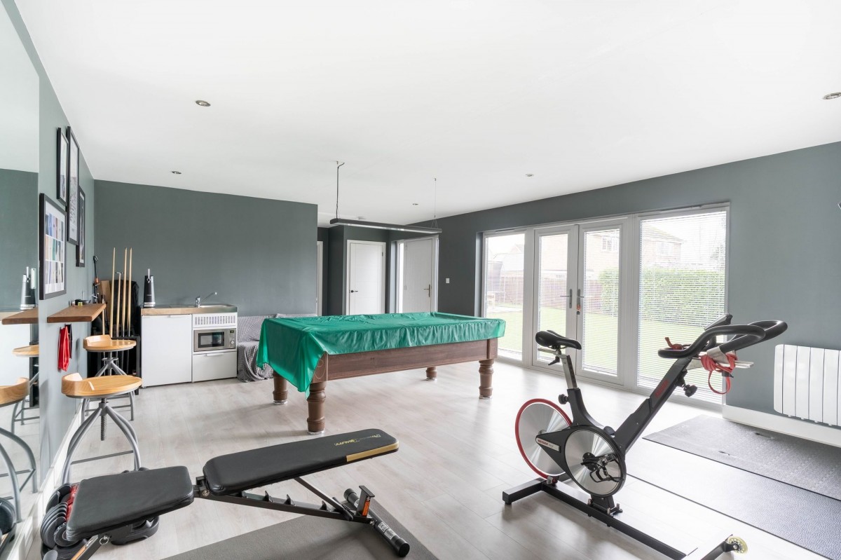 The Lanes, Over, CB24