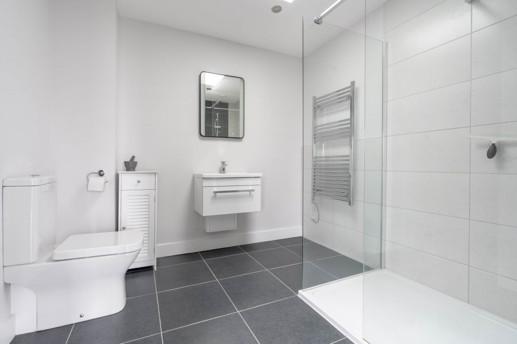 The Lanes, Over, CB24