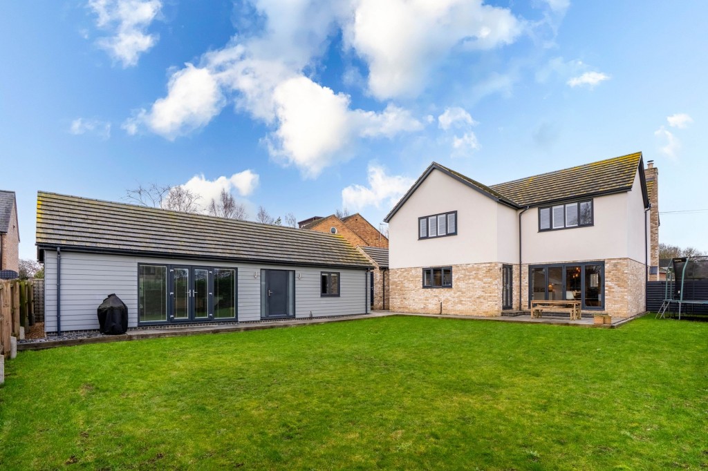 The Lanes, Over, CB24