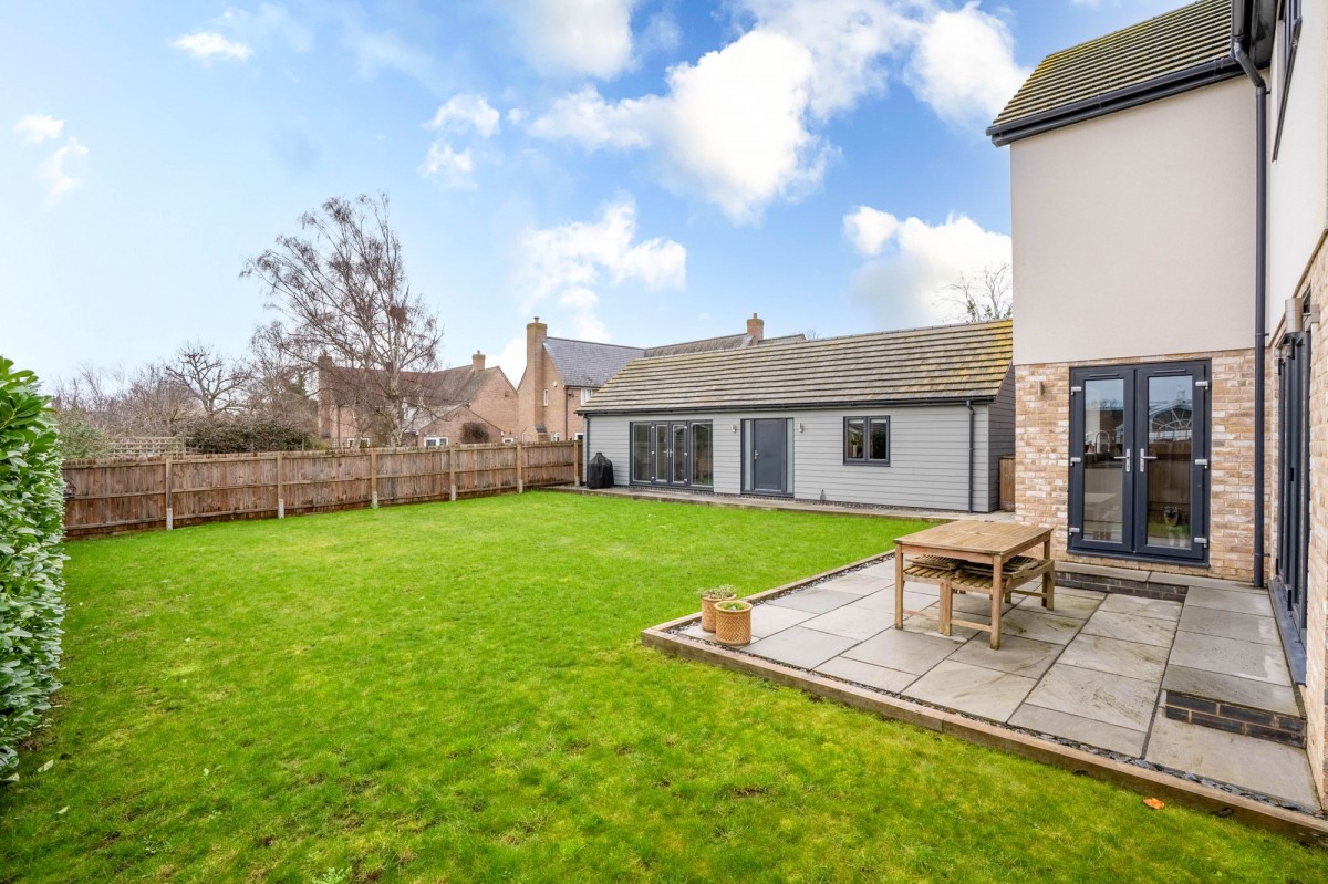 The Lanes, Over, CB24