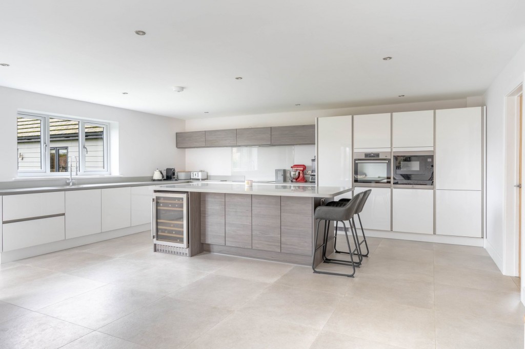 The Lanes, Over, CB24