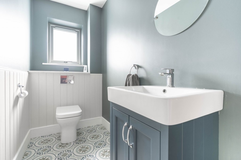 The Lanes, Over, CB24