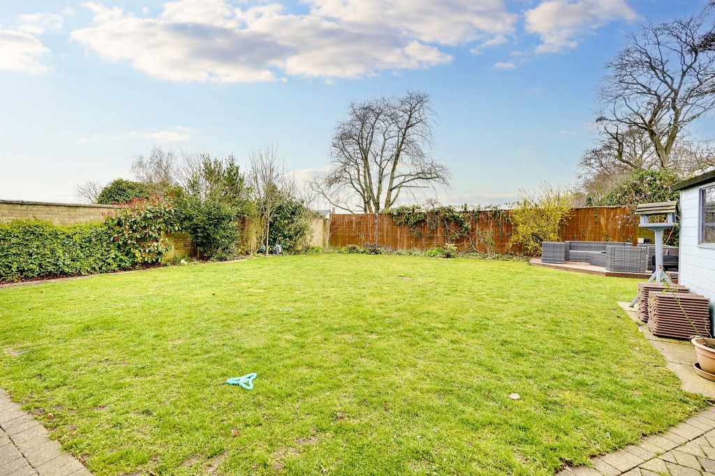 Kings Drive, Newmarket, CB8