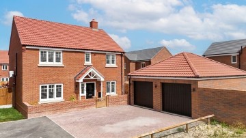 Honeysuckle Way, Exning, CB8