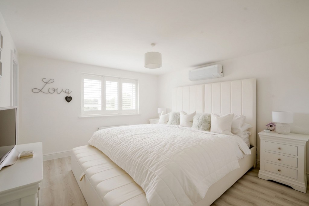Honeysuckle Way, Exning, CB8