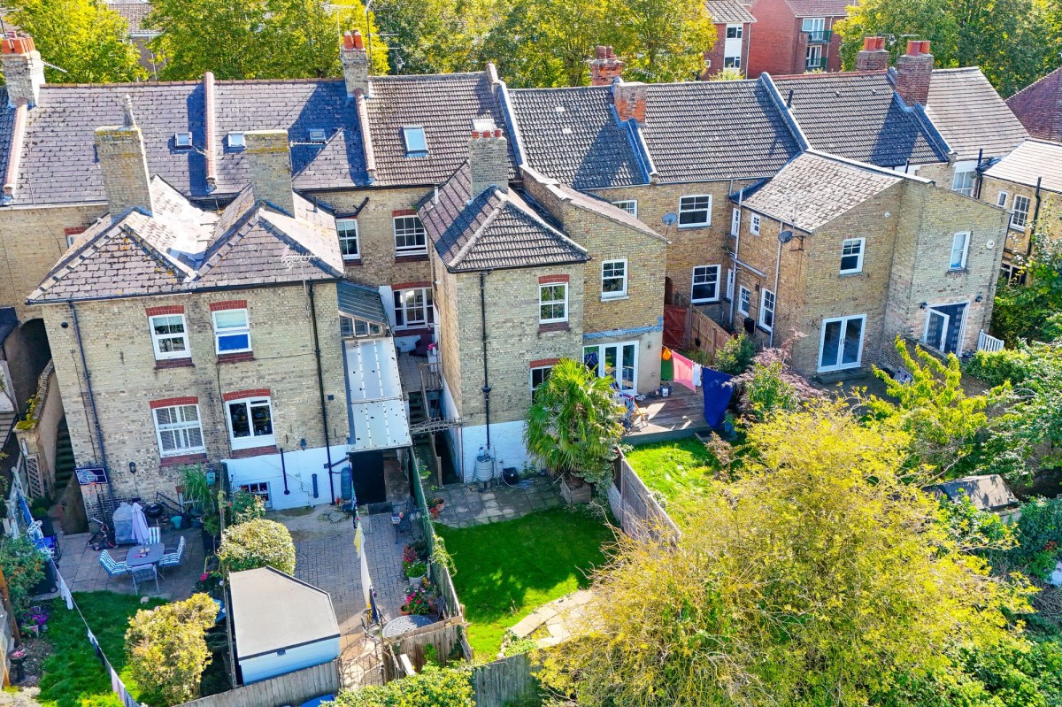 High Street, Newmarket, CB8