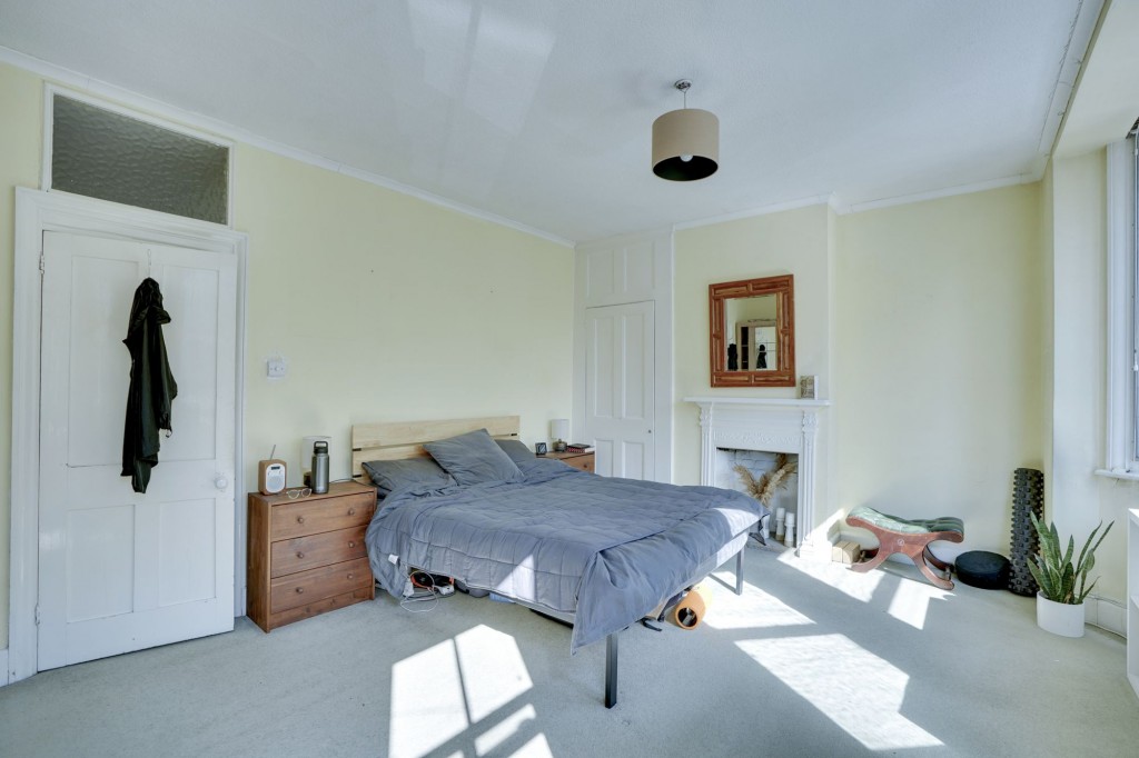 High Street, Newmarket, CB8