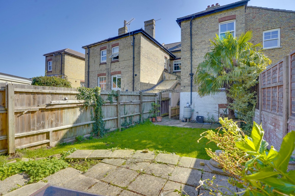 High Street, Newmarket, CB8