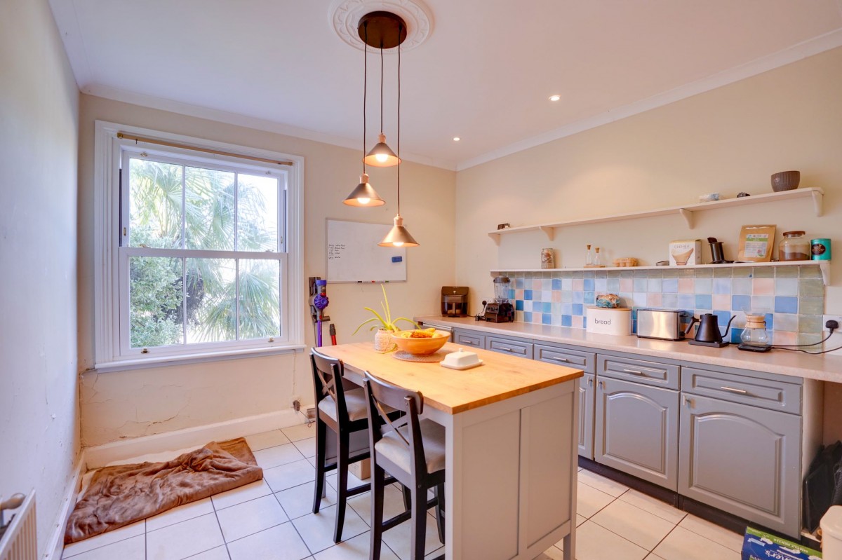 High Street, Newmarket, CB8