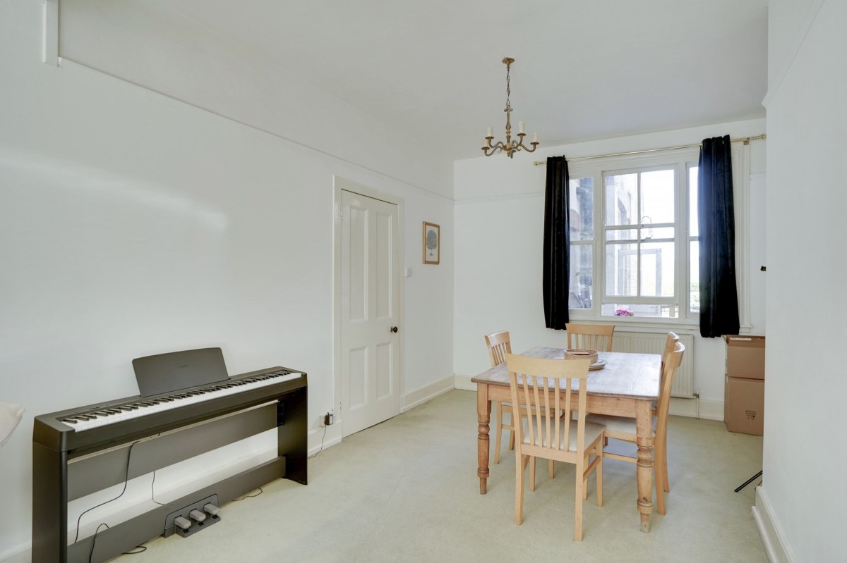 High Street, Newmarket, CB8