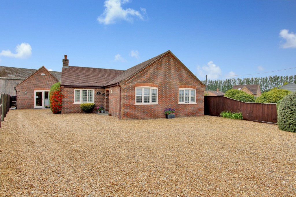 Main Road, Three Holes, PE14