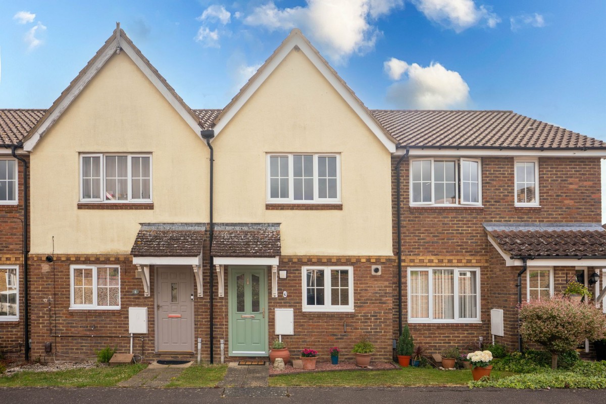 Pippin Close, Over, CB24