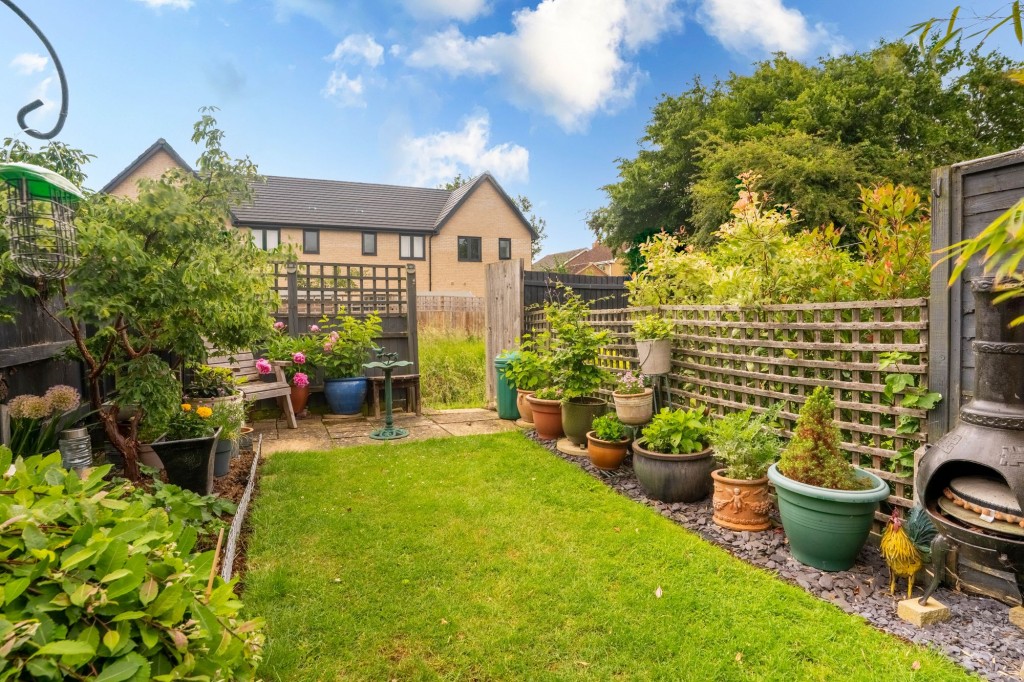 Pippin Close, Over, CB24