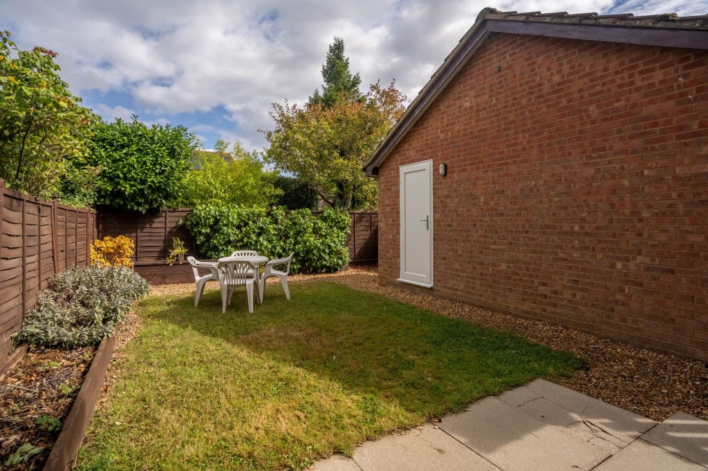 The Rowans, Milton, CB24