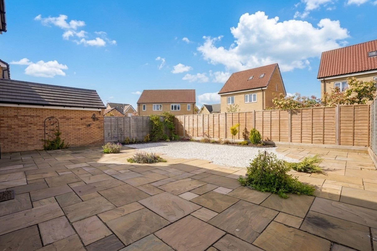Daisy Drive, Isleham, CB7