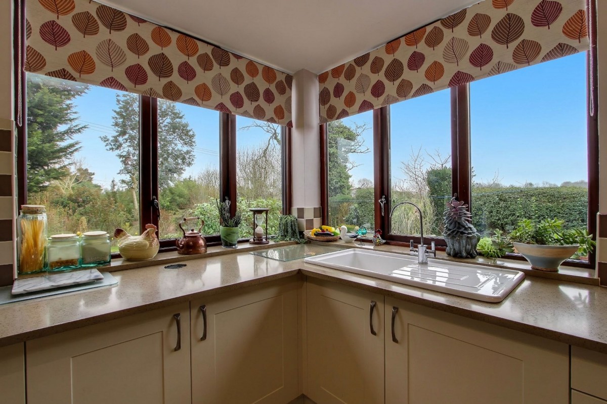 Chequers Corner, Emneth, PE14