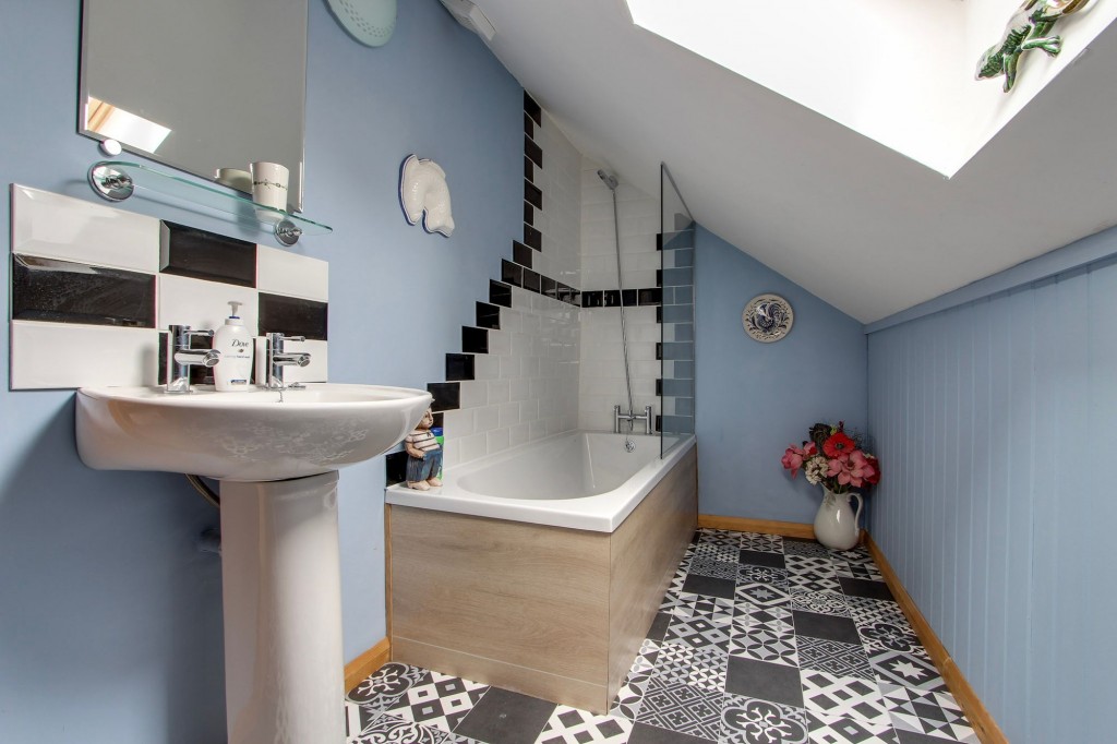 Chequers Corner, Emneth, PE14