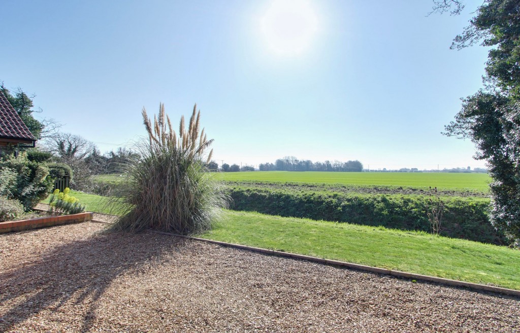 Chequers Corner, Emneth, PE14