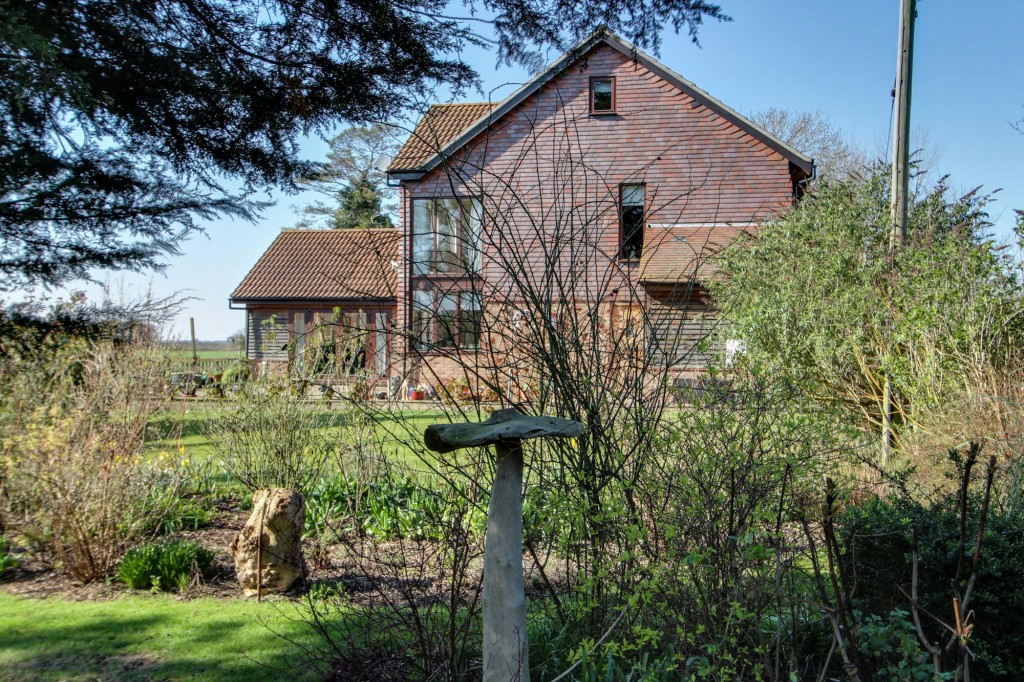 Chequers Corner, Emneth, PE14