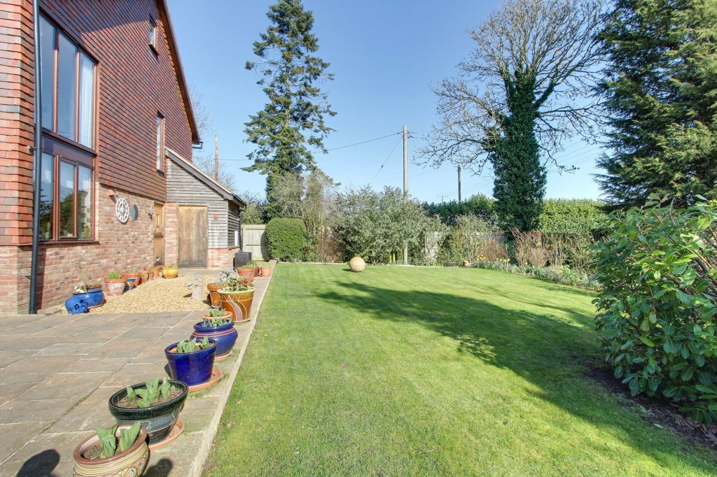 Chequers Corner, Emneth, PE14