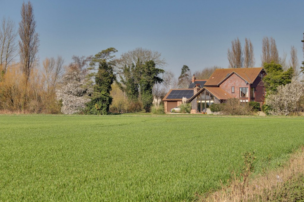 Chequers Corner, Emneth, PE14